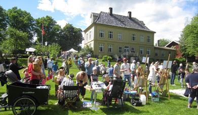 Gulskogen Gård Dagen søndag 4. juni