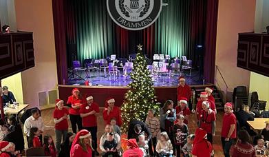 Velkommen til juletrefest