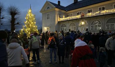 Julegrantenning ved Austad Gård