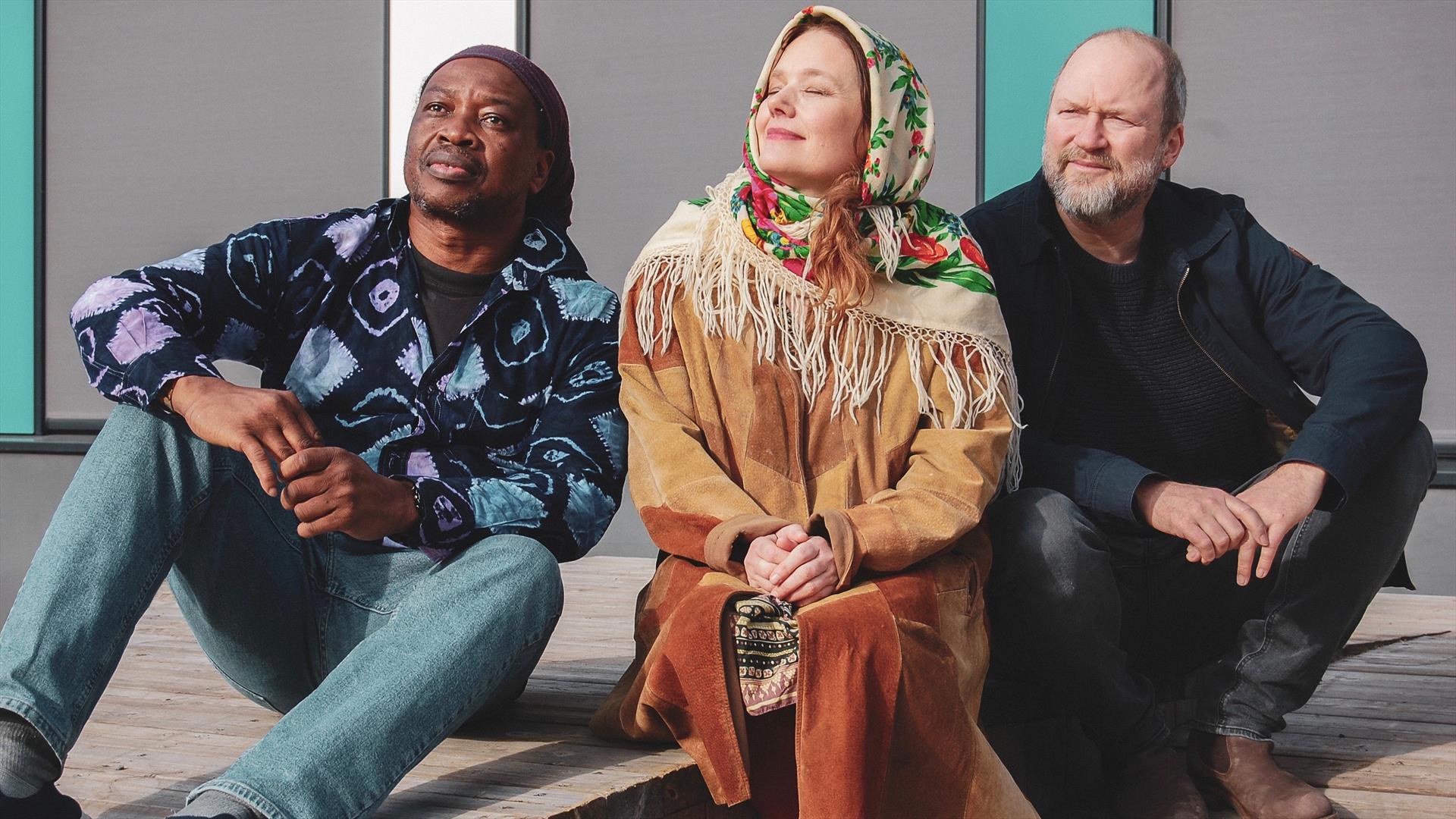 Sidiki Camara+Øyonn Groven Myhren+Olav Torget = Tíle