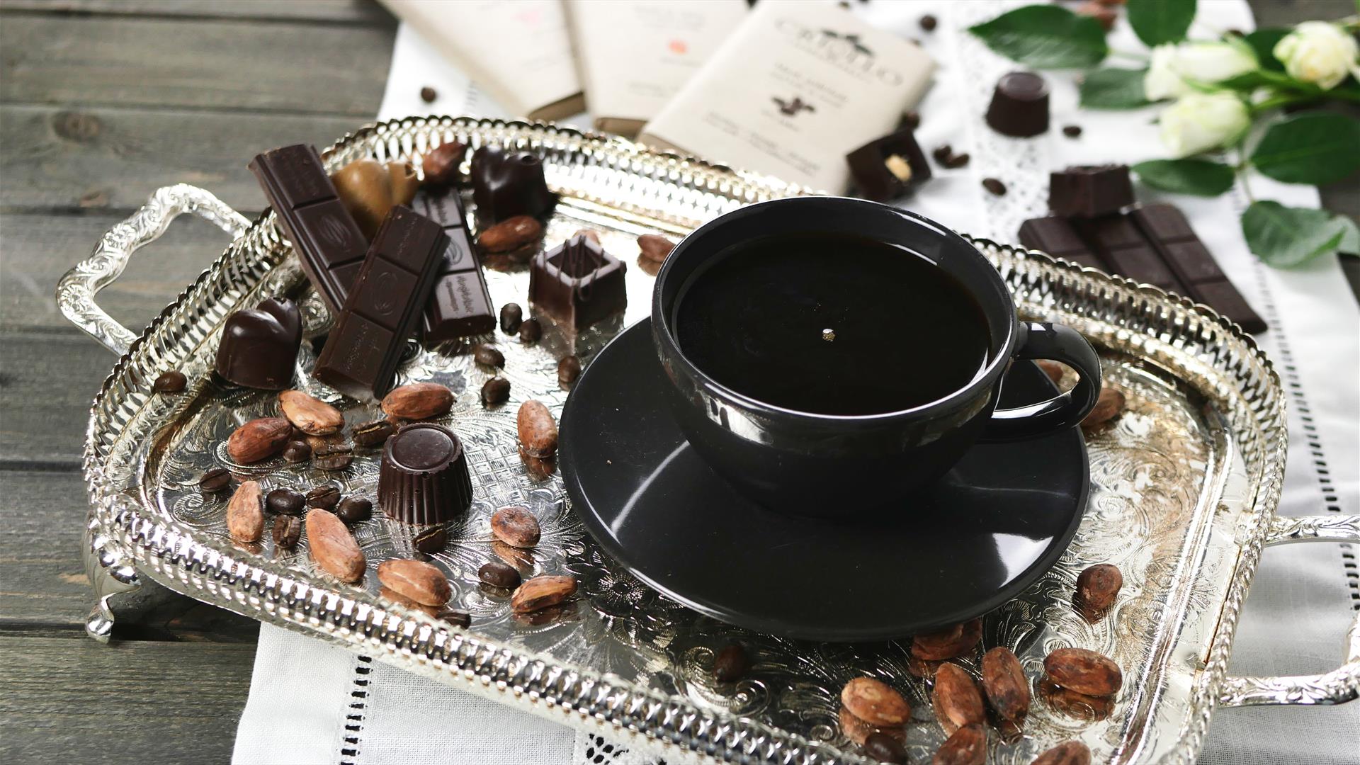 Sjokolade fra Criollobar og kaffe fra Den Gyldne Bønne