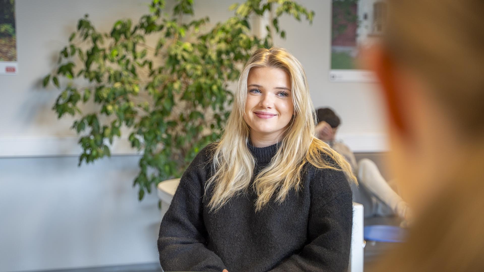 elev på akademiet vgs ypsilon i studietid på skolen.