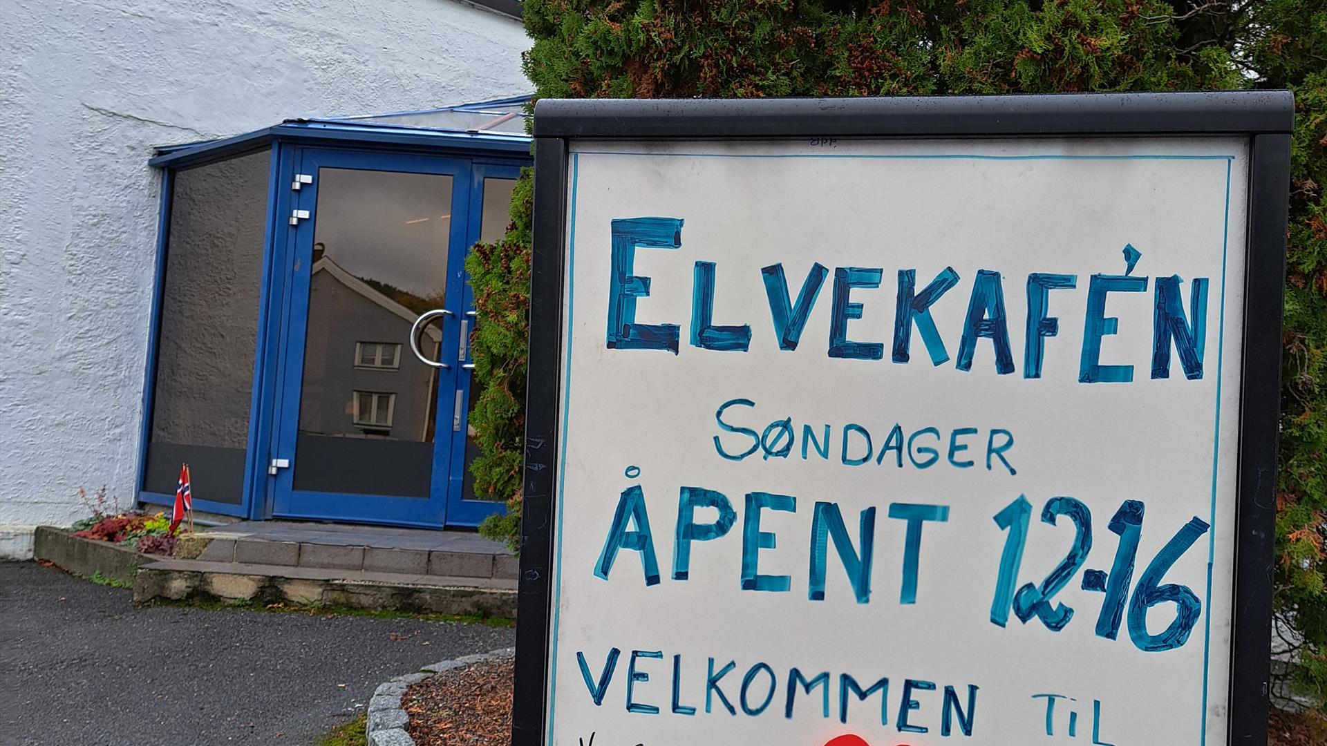 Elvekafeen