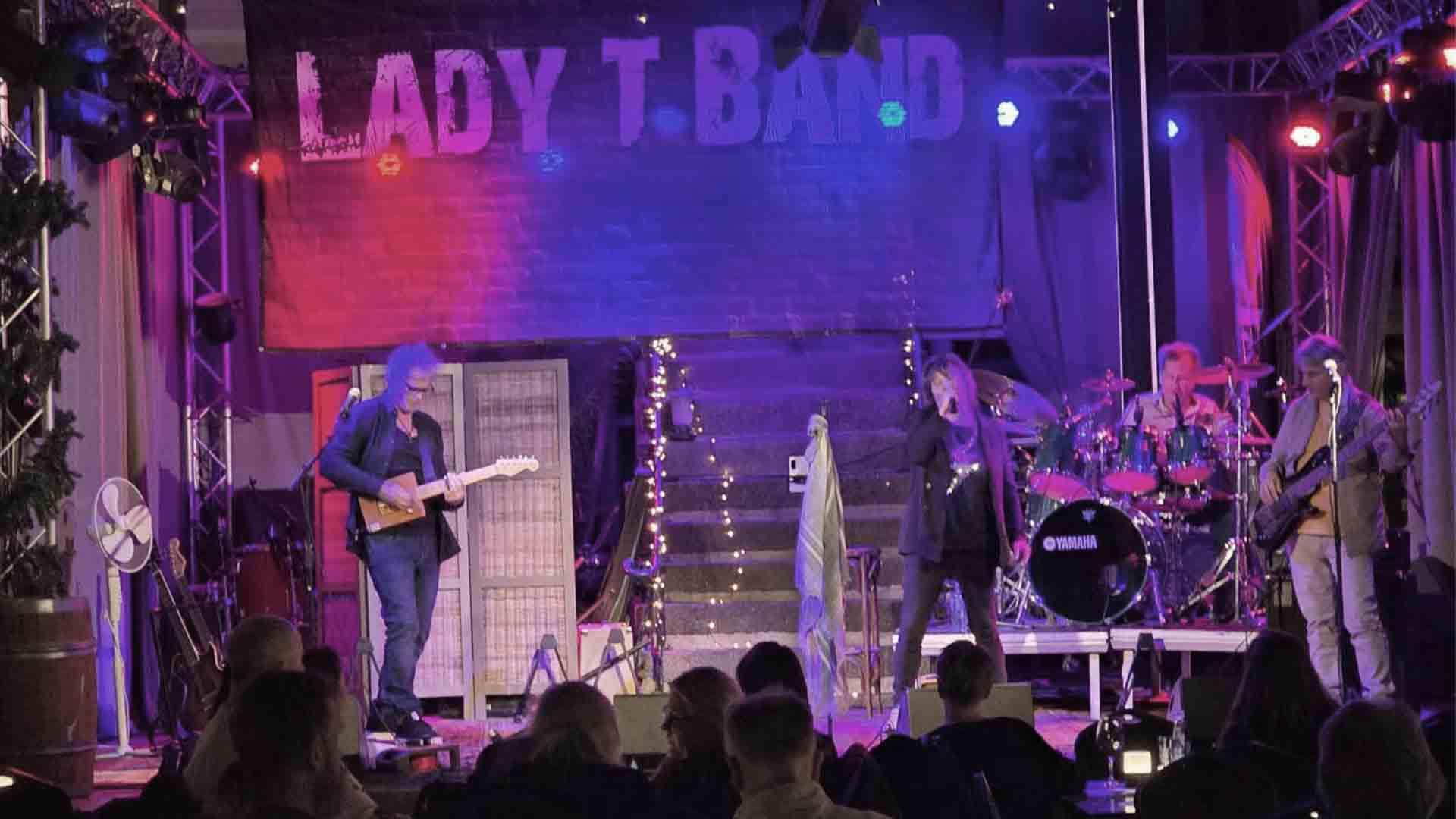 Elvebyen Bluesklubbs sommerfest – Lady T Band