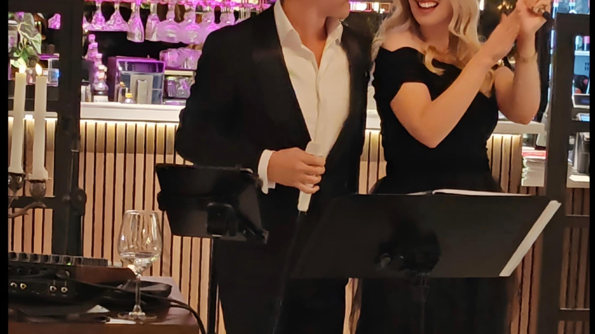 Opplev en stemningsfull aften på Peppes Bragernes