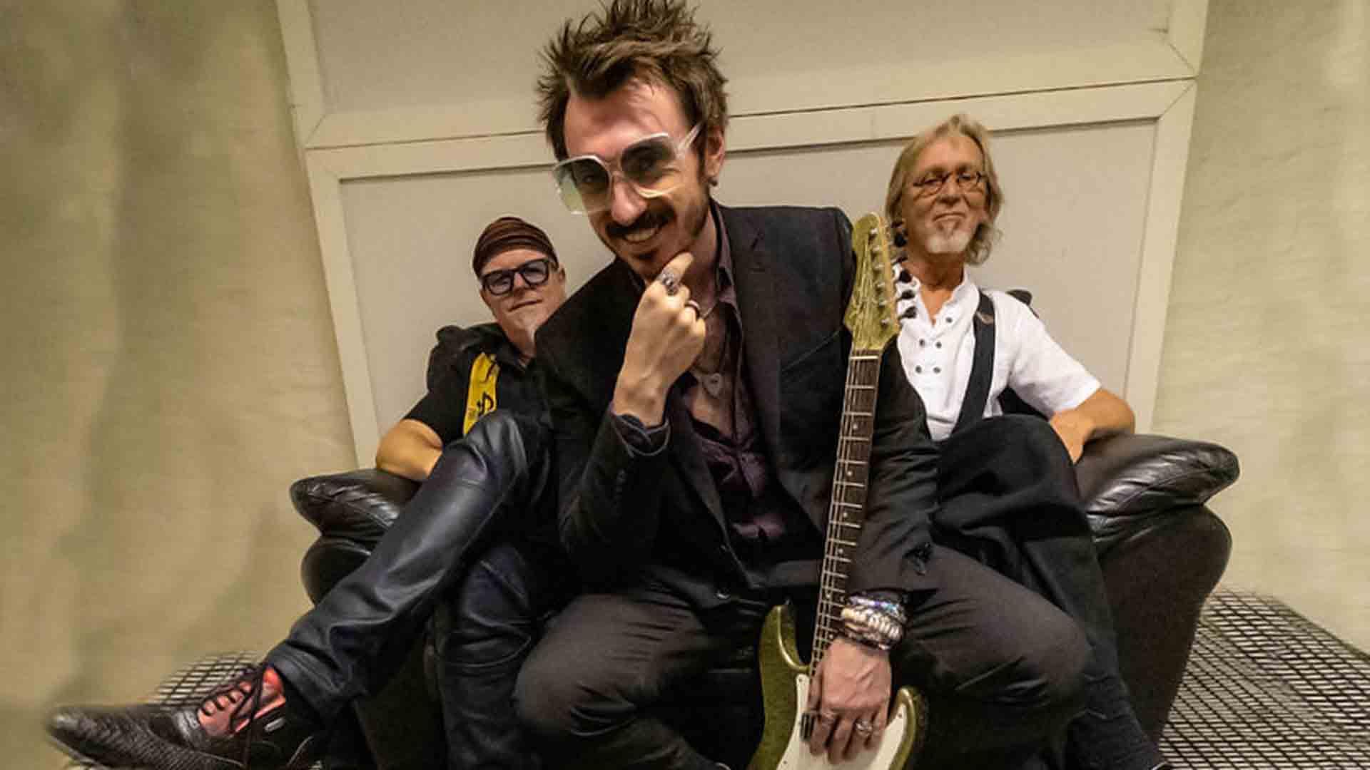 Elvebyen Bluesklubb: Krissy Matthews & The Vikings