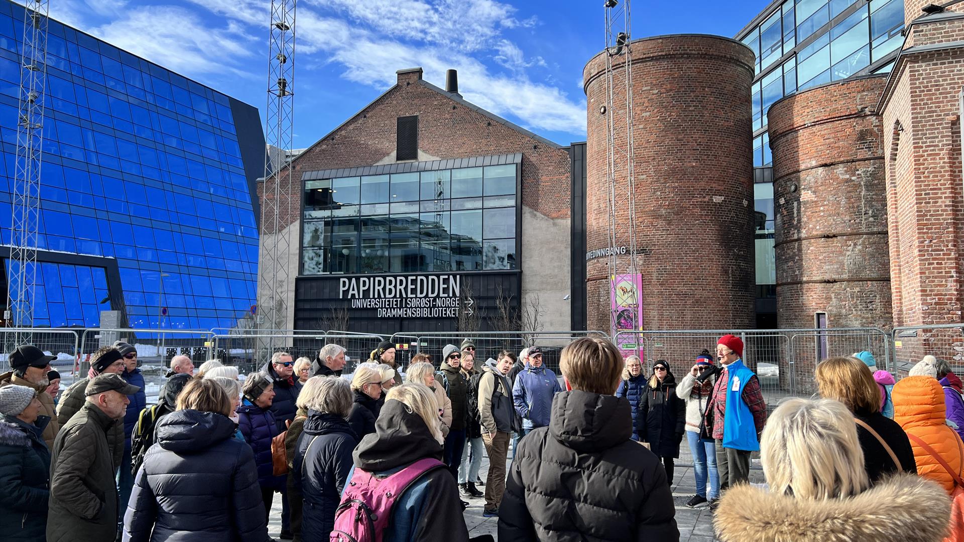 Byvandring med Drammen guideforening