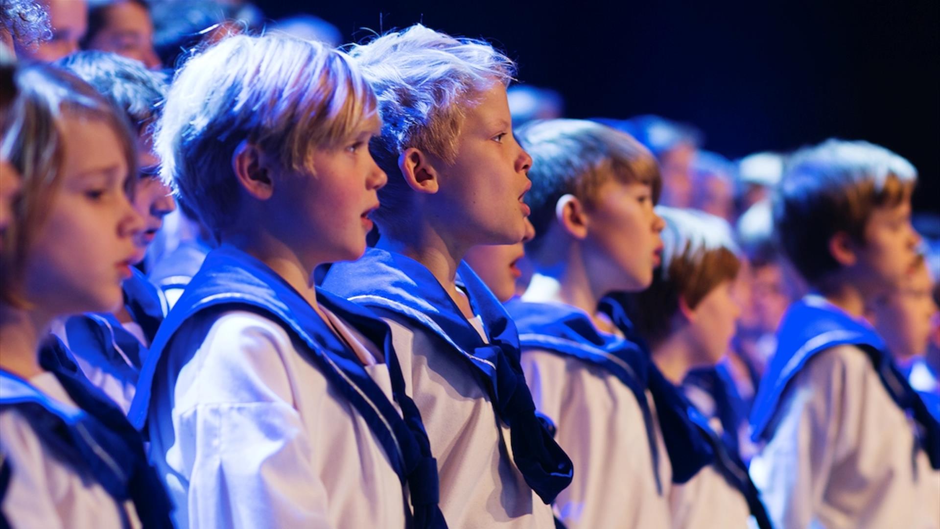 Sølvguttene synger julen inn