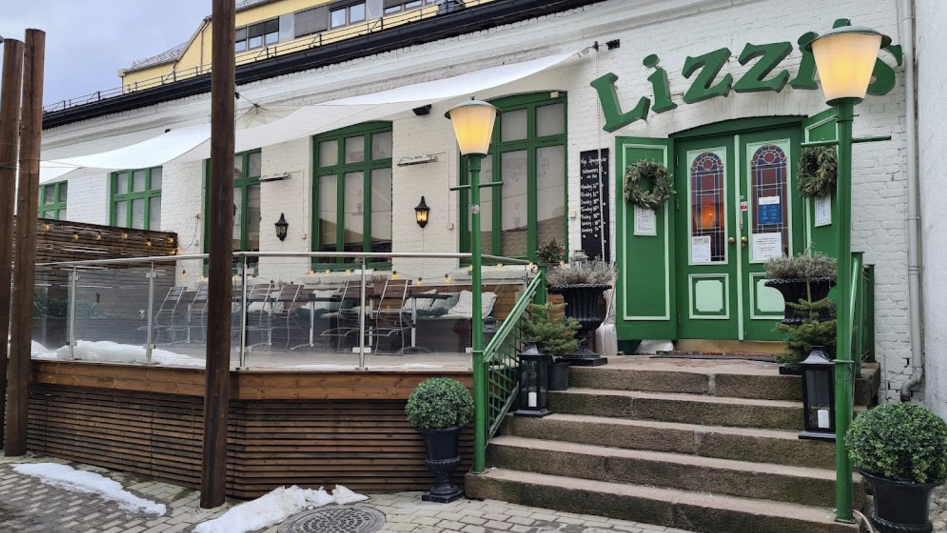 Lizzi's pizza