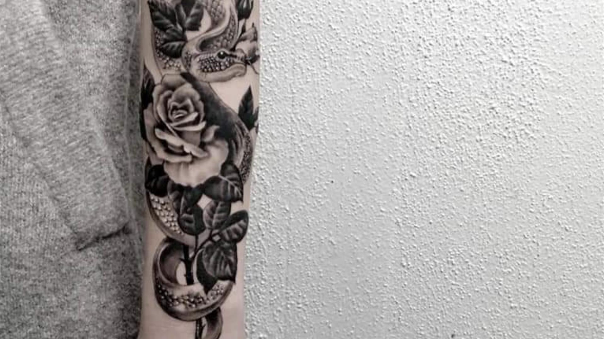 Family Tattoo & Piercing