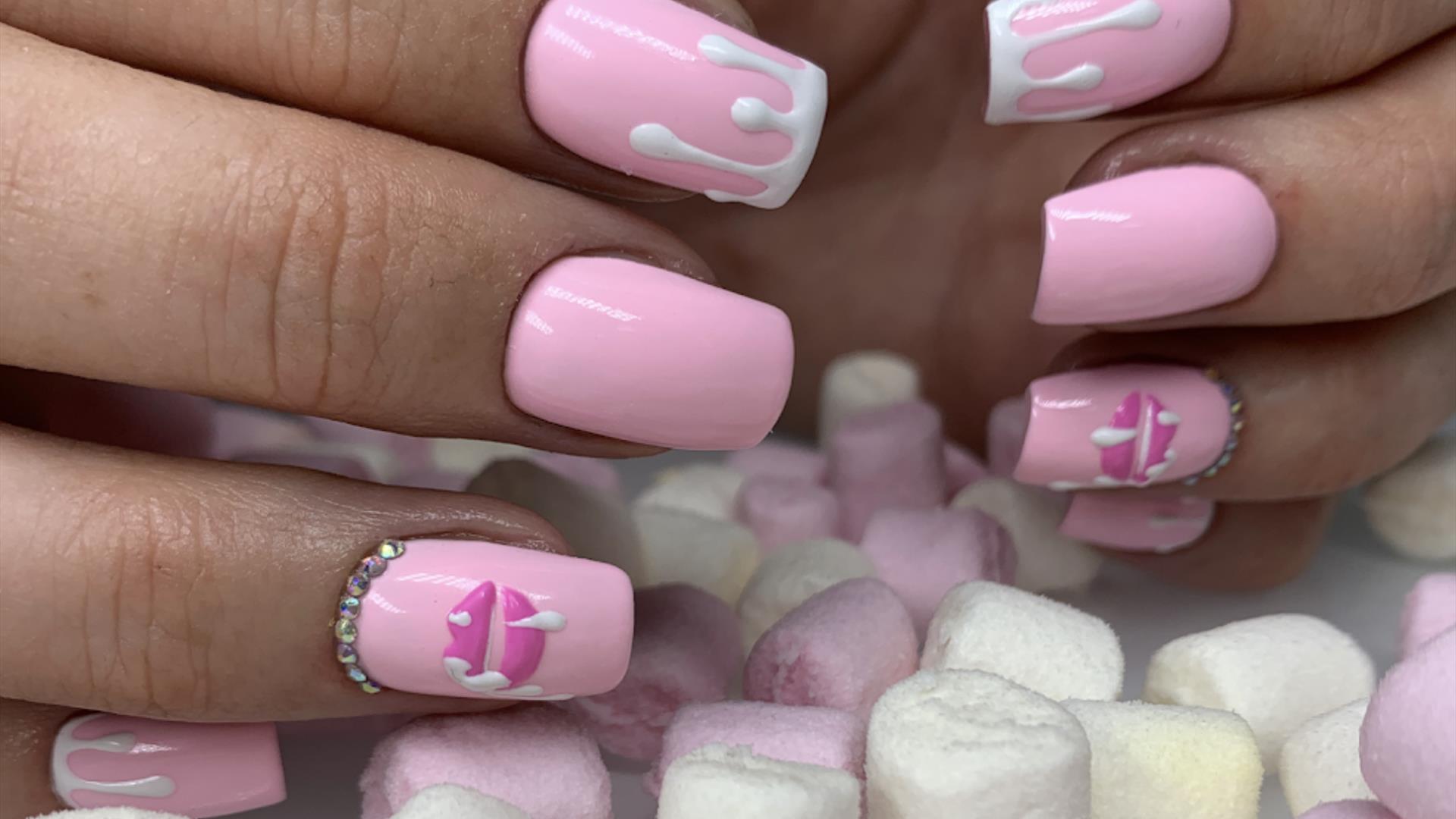 S. R. Beauty Lounge
