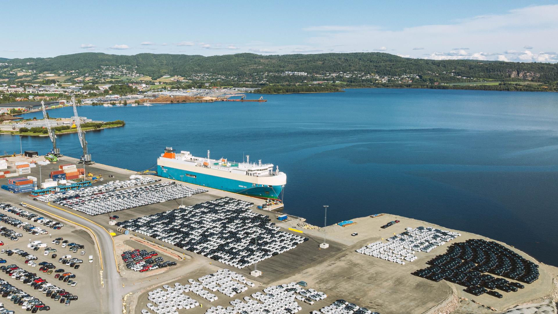 Drammen Havn er Norges største bilhavn.