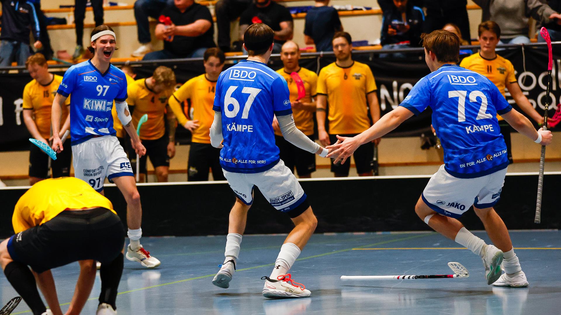 NOR 92's fryktede 1. rekke skal forsøke å skape problemer for Norges beste lag de siste sesongene.