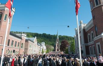 17. mai er en festdag i Drammen