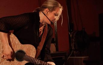 Pernille Sjøsett