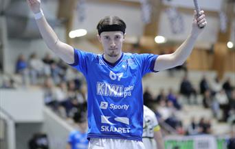 Se NOR 92's landslagsstjerne Philip Kämpe i aksjon mot topplaget Greåker