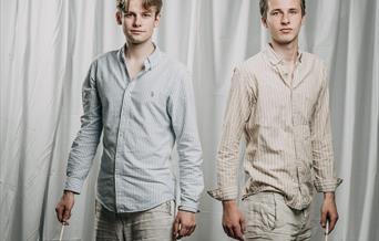 Den fantastiske Motus Duo, to perkusjonister i toppklasse