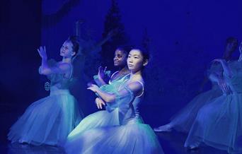 Ballett på Attic Scene