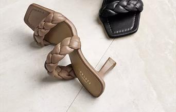 Shoe Gallery