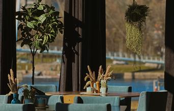 Ypsilon Bar & Event