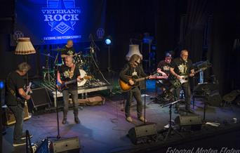Veterans Rock sitt motto er: Keep On Rocking In A Free World