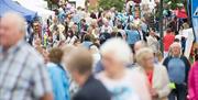 Sommermarked i Svelvik